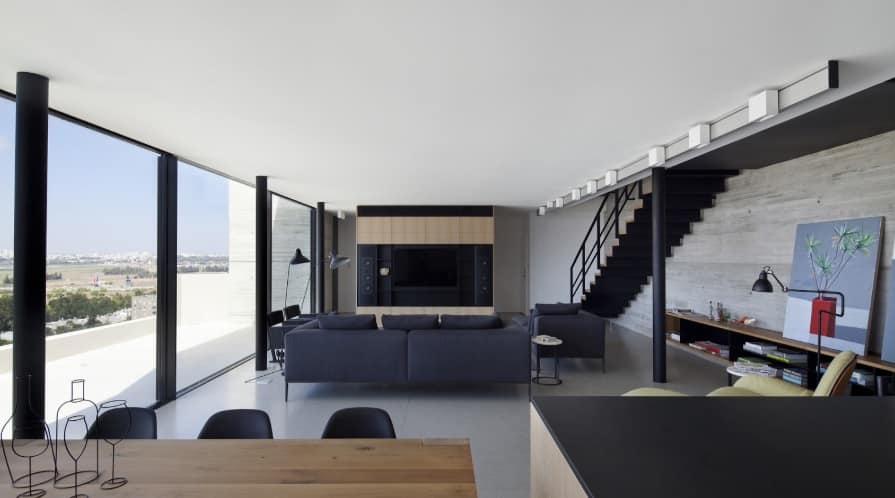 Penthouse com projeto Pistou Kedem Architects