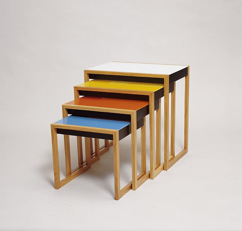 Mesas de encaixe, por Josef Albers.