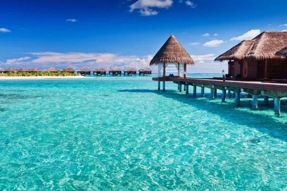 Com mar azul e cristalino, as Ilhas Maldivas, são um dos melhores lugares para passar o ano-novo.