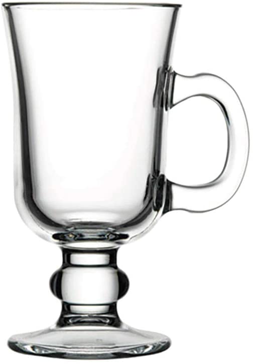 A taça de irish coffee possui alça e base espessa para manter a temperatura da bebida.