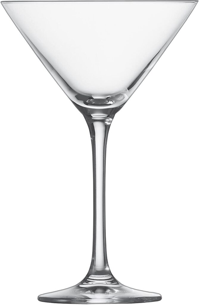 Taça coquetel, muito famosa por servir o drink Dry Martini.