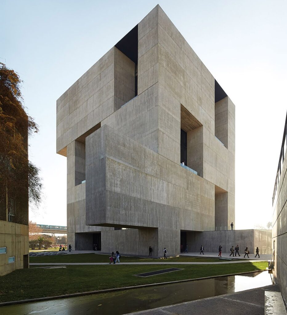 Centro de Inovação UC da Pontifícia Universidade Católica projetado pelo arquiteto.