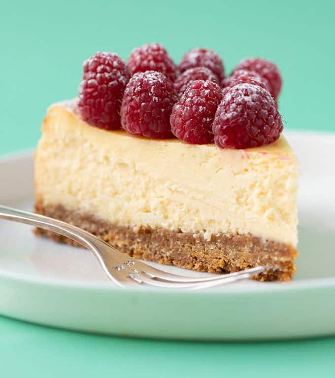 Cheesecake de chocolate branco. Fonte: Sweetest menu