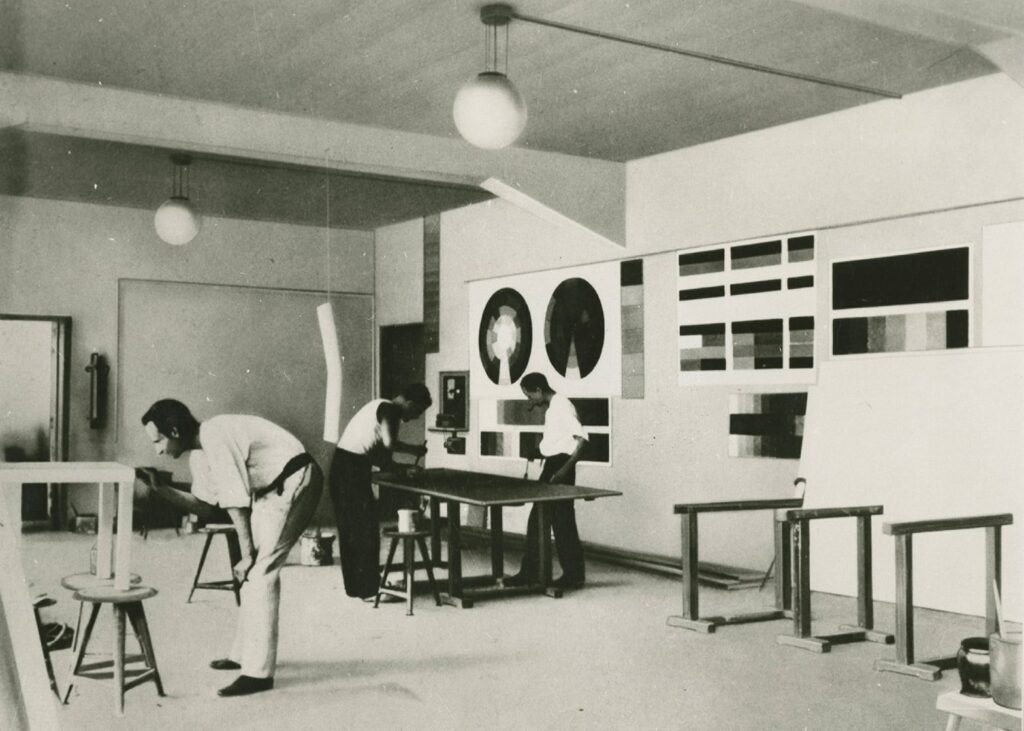 Espaço de atelier da Bauhaus. 