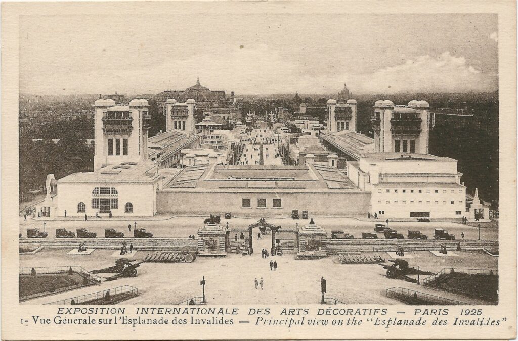 Exposição Internacional de Artes Decorativas e Industriais Modernas de Paris em 1925. 