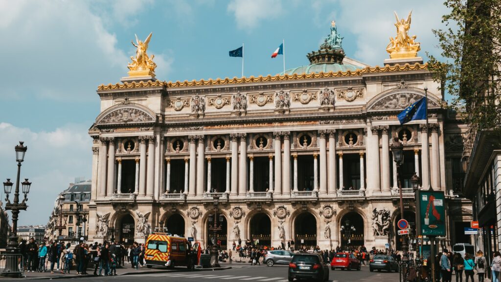 Ópera de Paris, marco do ecletismo no mundo. 