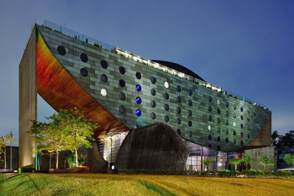 Hotel Unique, uma construção que marcou a carreira de Ruy Ohtake.