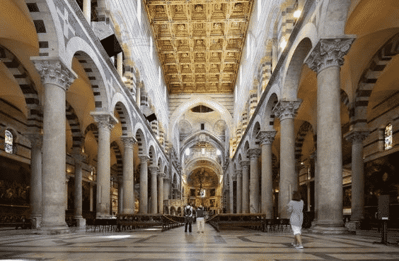 Interior da Catedral de Pisa.